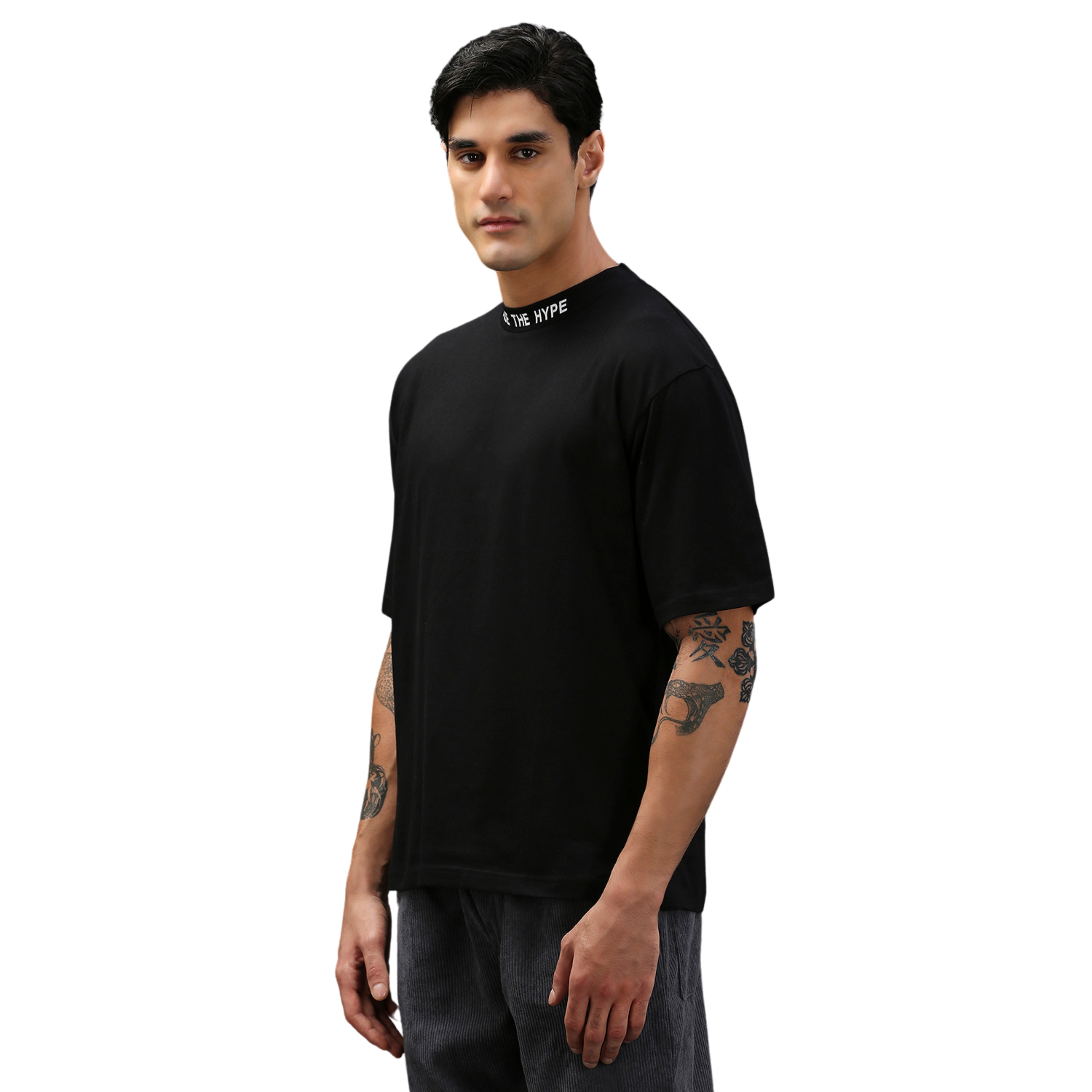 V.T.H Neck Logo T-shirt