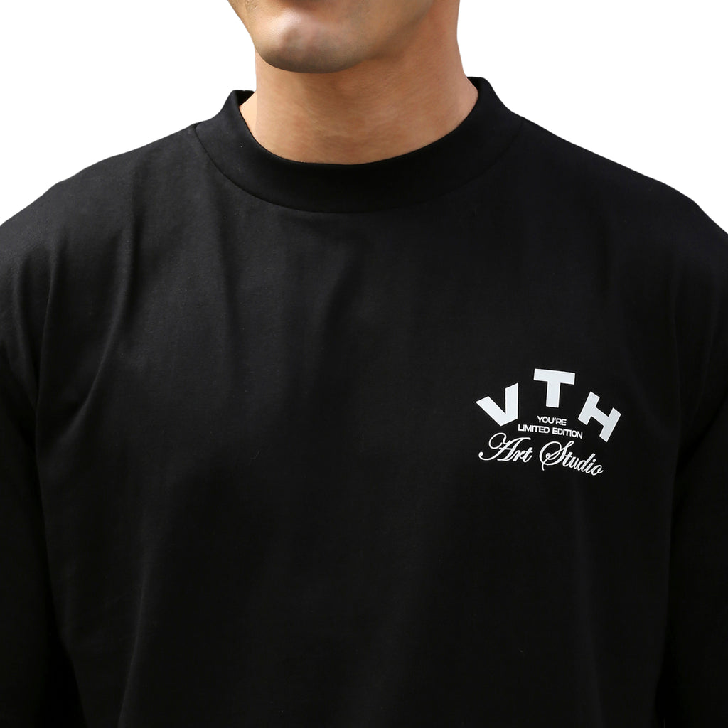 V.T.H Studio T-shirt