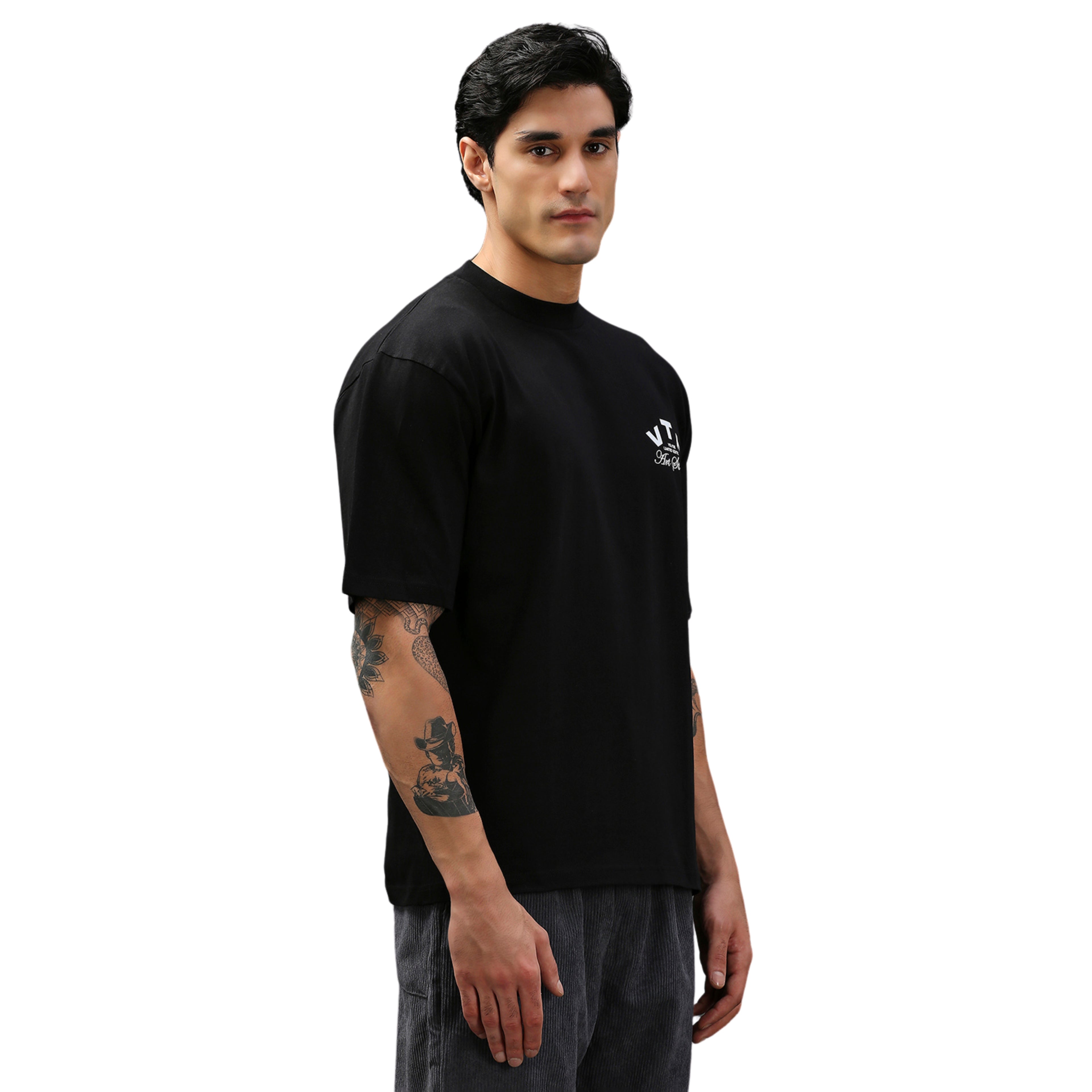 V.T.H Studio T-shirt
