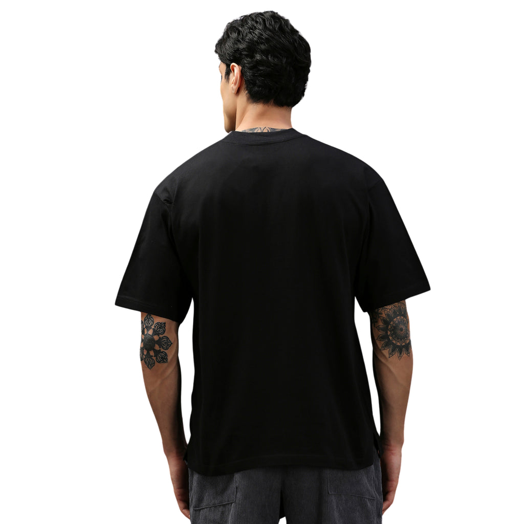 V.T.H Neck Logo T-shirt