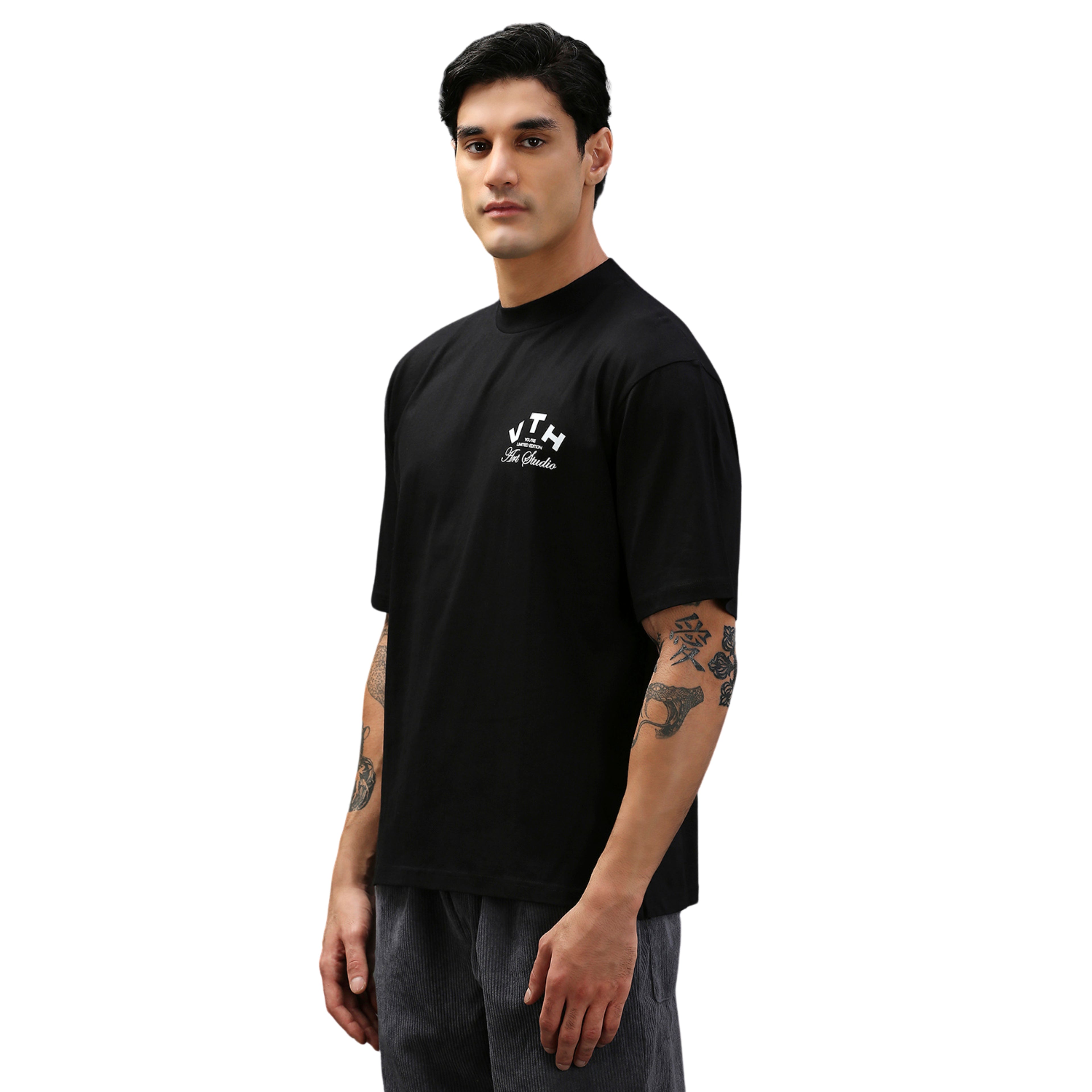 V.T.H Studio T-shirt