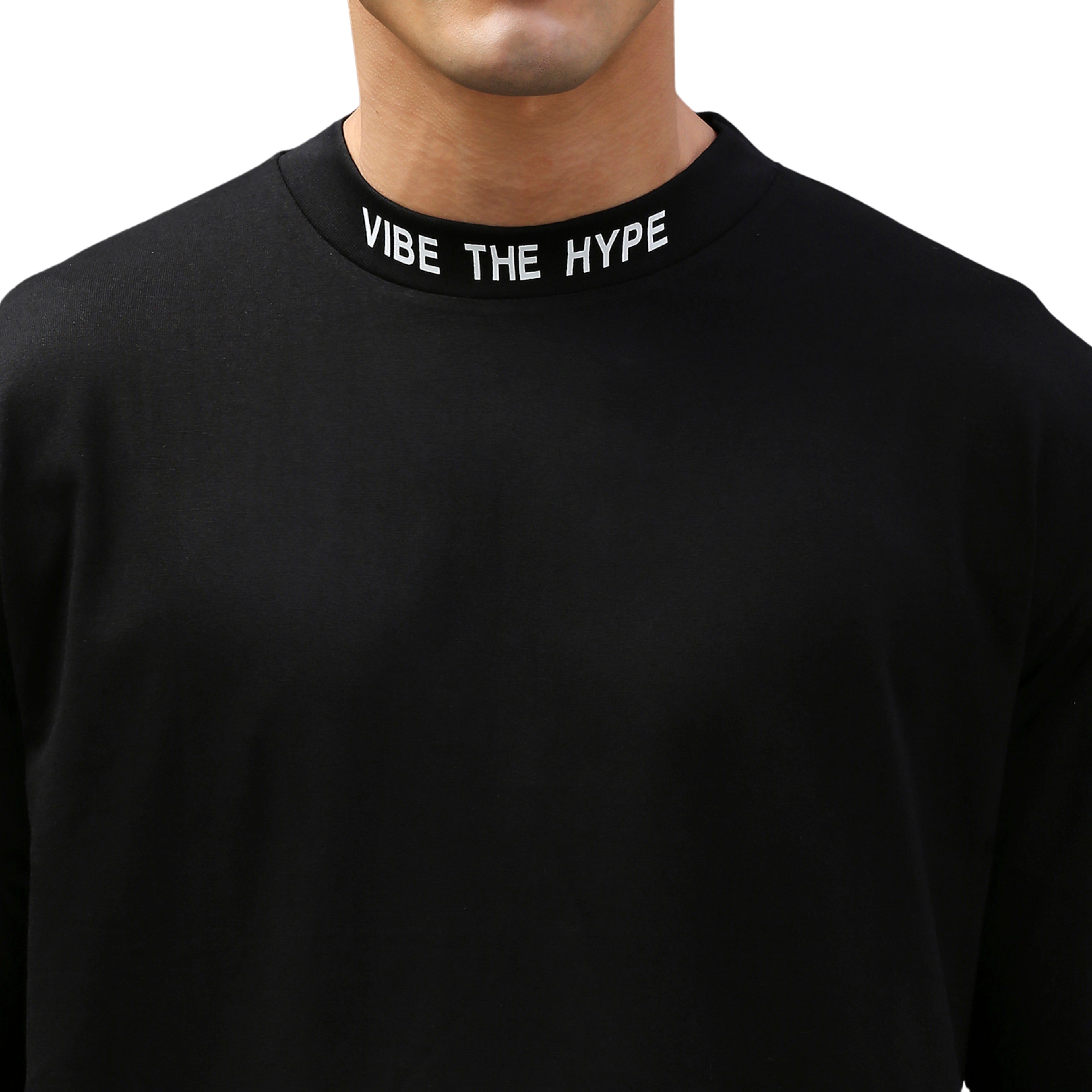 V.T.H Neck Logo T-shirt