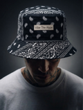 Reversal Bandana Bucket Hat in Black & white