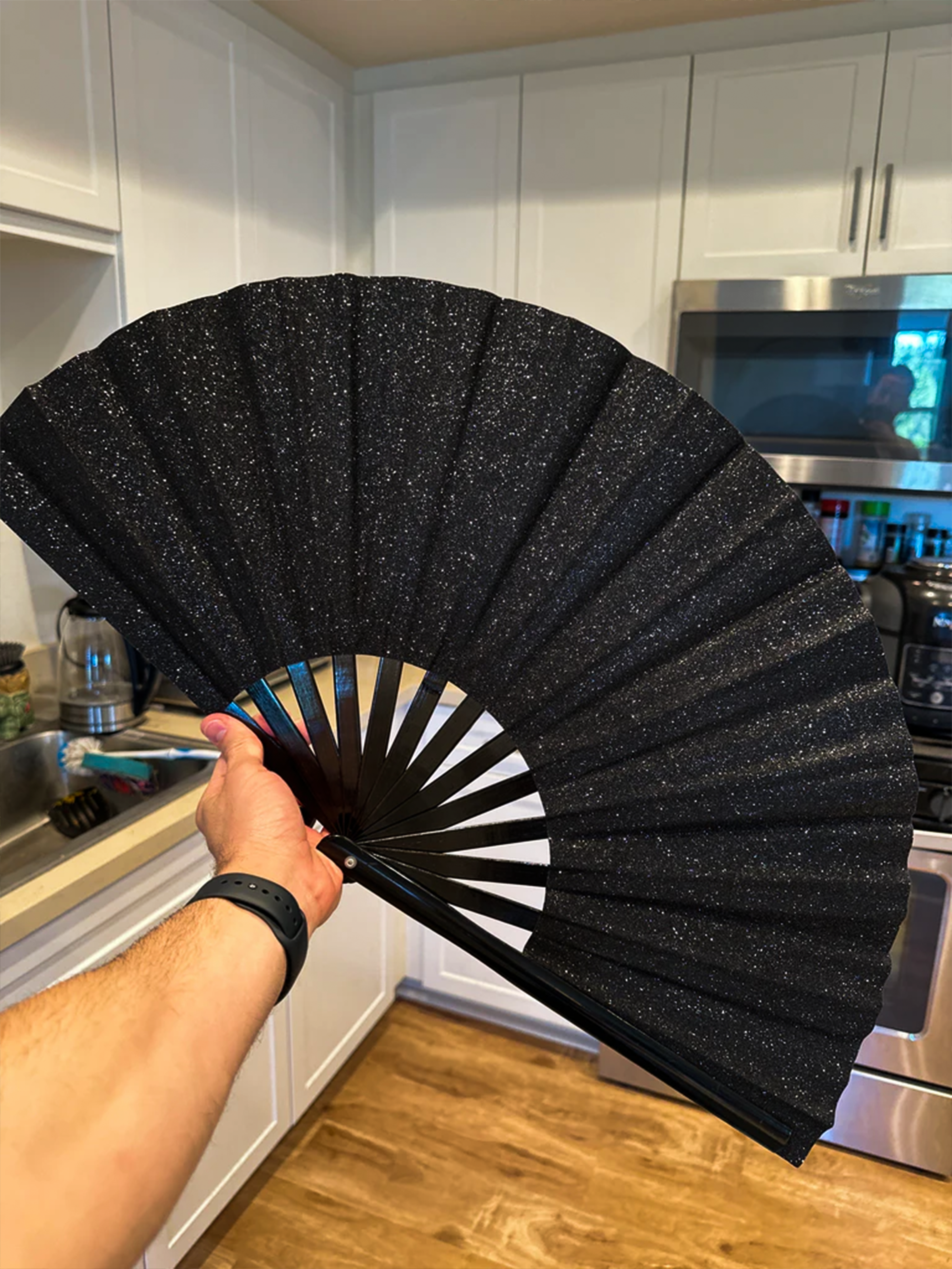 VTH HANDFAN VIBE THE HYPE